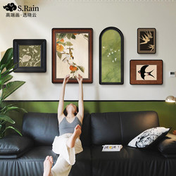 Medieval-Style Hanging Painting for Living Room Sofa Background Wall Decoration, French Retro Combination Mural with a High-End Feel, 2025 New Model