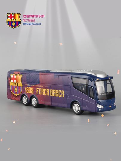 FCバルセロナ優勝パレード応援グッズ他 月曜日、バルセロナでリーガチャンピオンのパレード
