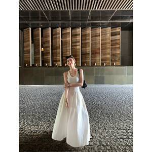 
Chenmi Fan Dream Eden White U-neck suspender dress for women's summer A-line suspender dress waist-hugging temperament long skirt