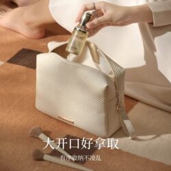 Portable Large-Capacity Cosmetic Bag for Women, New Style Travel Multi-Functional Makeup Bag, Toiletry Bag