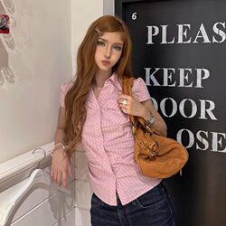 Korean-Style Preppy Pink Striped Short-Sleeved Shirt with a Fitted Waist and Unique Design, 2026 Summer New Top