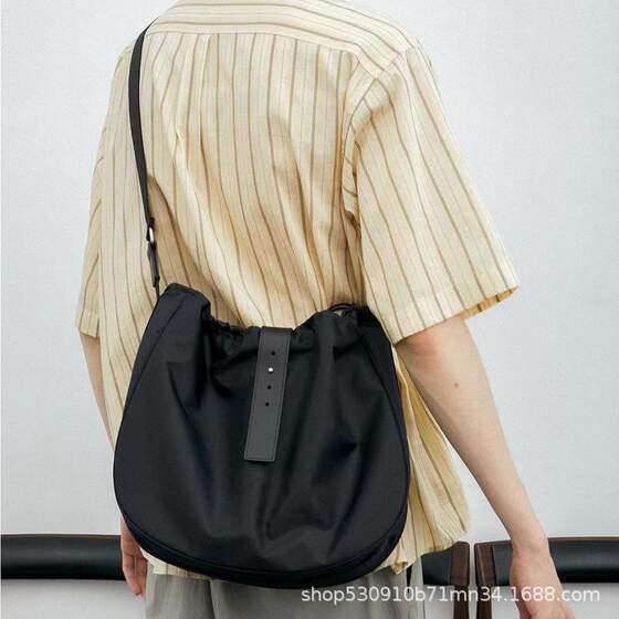 
New product Japanese new retro niche nylon semi-round bag genderless style crossbody bag large capacity school bag simple