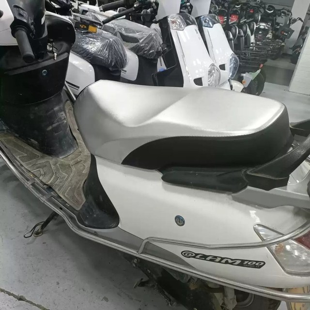 
Suitable for Wuyang Honda 100 Little Princess Seat Cushion Cover, Seat Cushion Cover, Sun Protection and Heat Insulation Models, Almost Universal