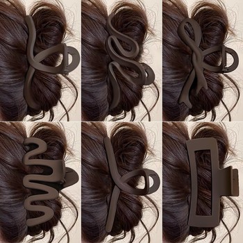 Coffee-colored matte grab clip women's new hair clip back of the head large-sized hair volume shark clip hairpin headdress