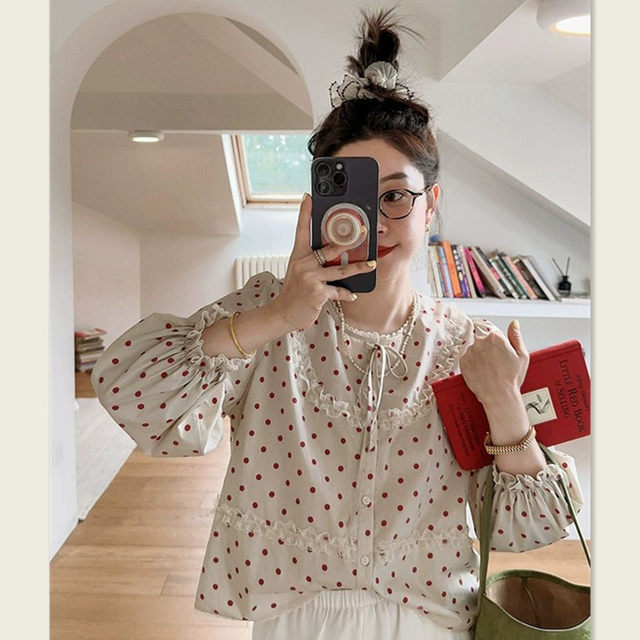 Spring and Autumn 2025 new style polka dot bow tied lace long-sleeved shirt for women's design sense spliced ​​lace top