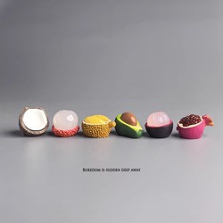 I'M Bored, so I'Ll Set up a Few Realistic Fruit Ornaments to Lift My Mood, Suitable for a Japanese-Style Computer Workstation or Office Desk