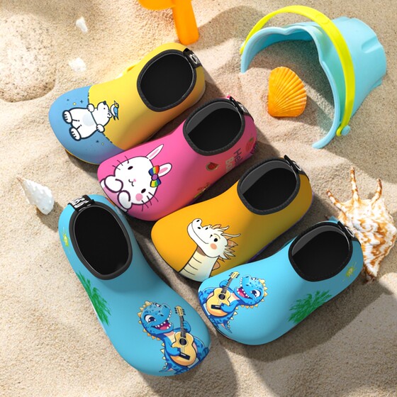 
Non-slip, quick-drying, children's beach shoes and socks, men's and women's wading shoes, breathable river-tracing soft shoes, swimming shoes with soles for the beach