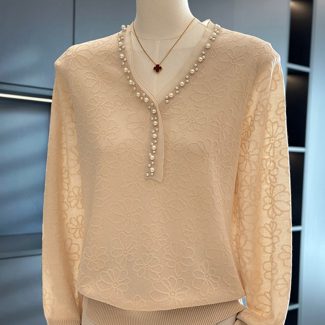 Fashionable and fashionable mother-fitting sweater for women pullover autumn clothes new top temperament versatile base shirt for middle-aged and elderly people