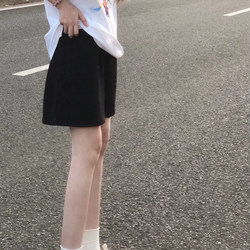 Black Sports Shorts for Women, Summer 2025 New Popular High-Waisted Casual Autumn Style, Loose-Fitting Five-Point Shorts for Women