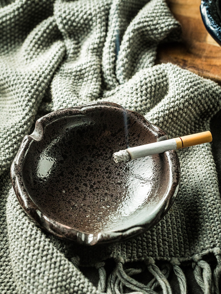 ダーリングタイガー 日本のセラミック灰皿 - レトロスタイル