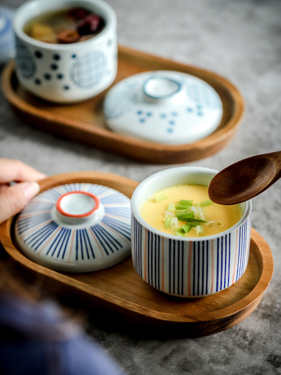蓋付き日本の陶器製スープボウル - トマリ宮殿