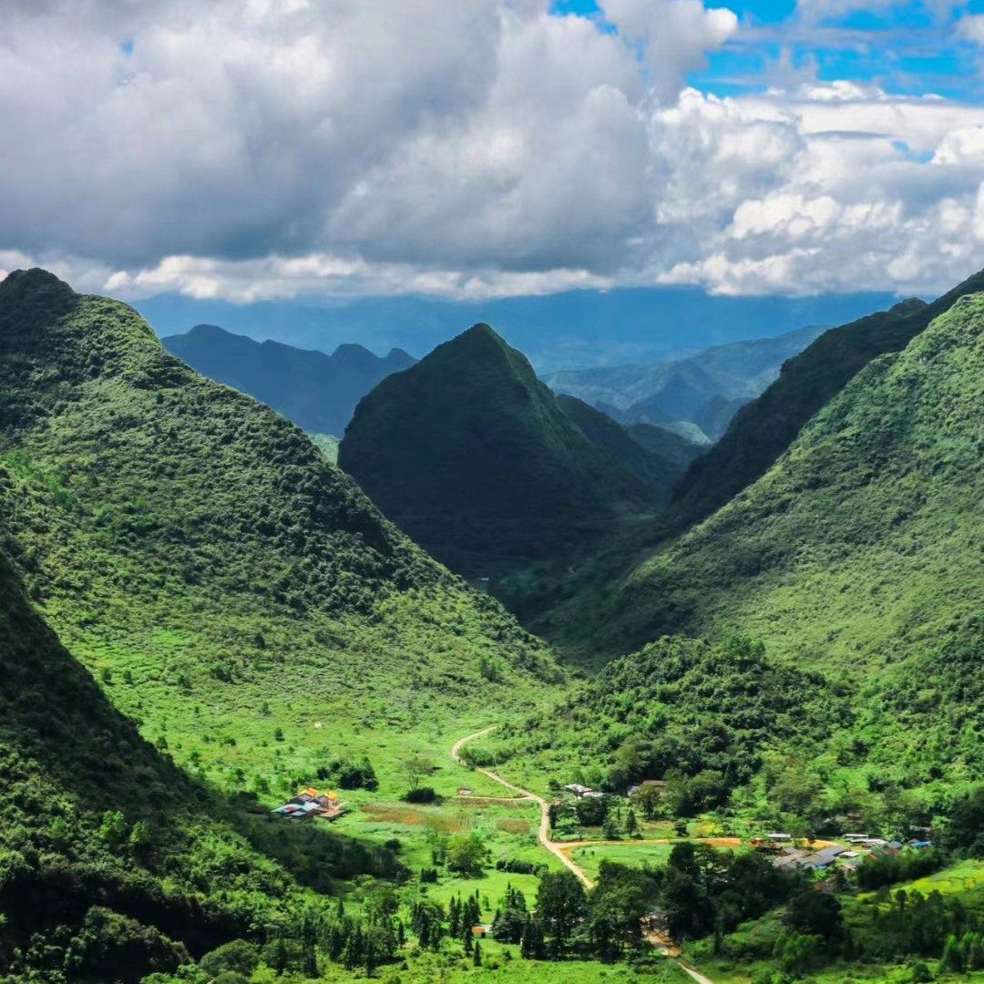 元旦狂欢【清远莫六公】徒步登顶 | 行摄醉美山脊丨户外1日游