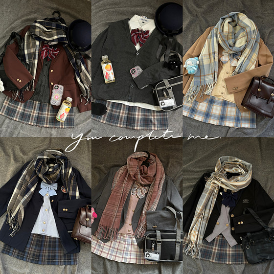 [Clearing up orphan set] Haiyueshe's original JK uniform autumn and winter. Some of them are only one set. You will take a look after the photo shoot.
