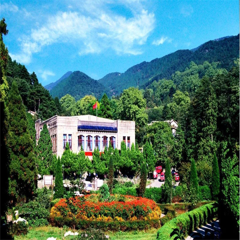 庐山4日小团游庐山亲近大自然 庐山瀑布飞流直下三千尺含高铁票