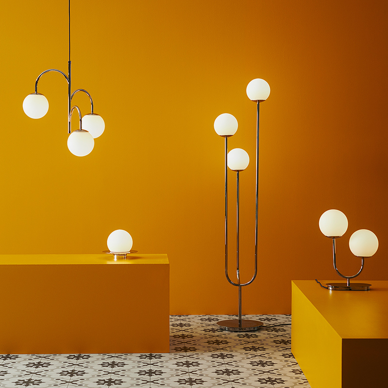 Ikea Simrishamn 球形フロアランプ - モダンな北欧スタイル