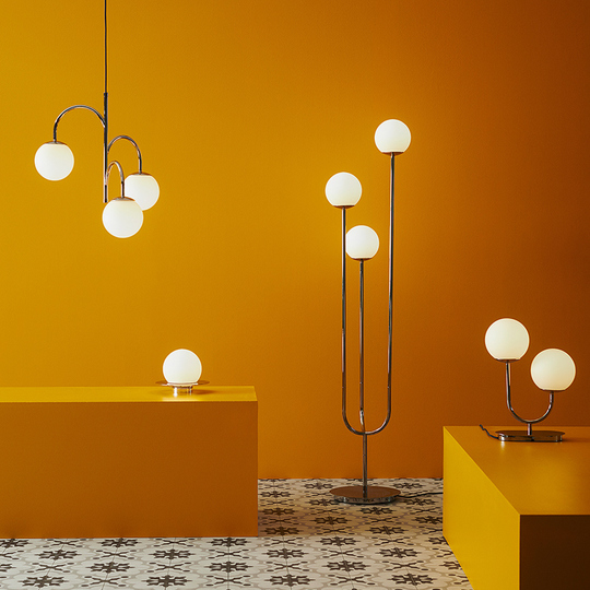 Ikea Simrishamn 球形フロアランプ - モダンな北欧スタイル