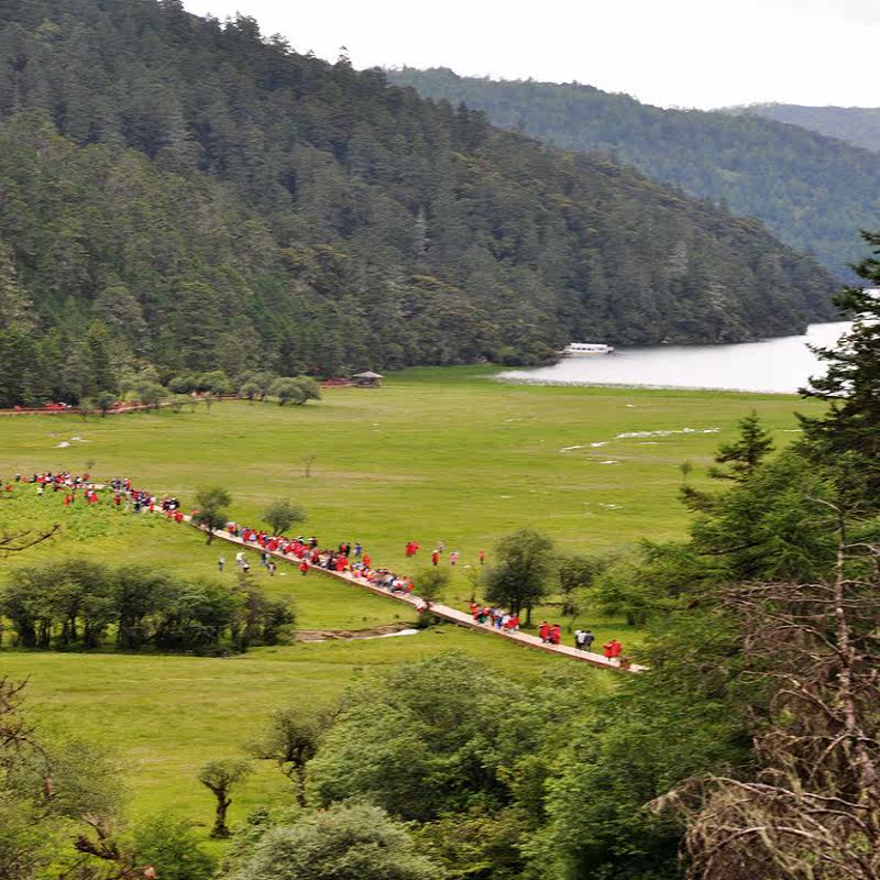 纯玩12人精品小团云南丽江香格里拉梅里雪山6天5晚跟团游日照金山