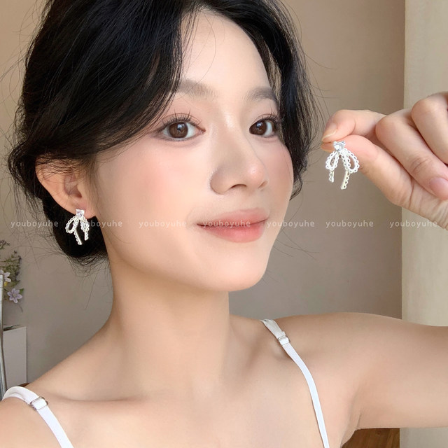 Lace bow pearl earrings for women, light luxury, high-end silver needle stud earrings, back-hanging niche exquisite earrings