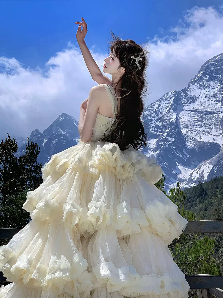 白色连衣裙女高级感绝美轻婚纱生日礼服成人礼蓬蓬蛋糕超仙公主裙