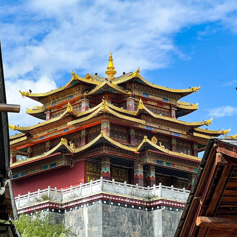 2-12人mini小团0购物丨云南旅游丽江香格里拉泸沽湖大理9日跟团游