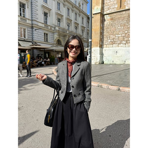 
pusumede Tokyo time zone short wool blazer women's temperament pleated skirt commuter two-piece set