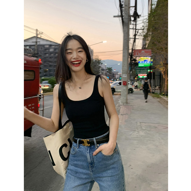 Pusumede black suspender vest for women in summer basic stretch slim short knitted outer wear versatile top