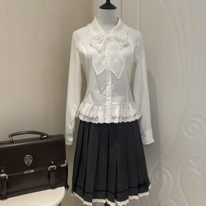 
Fog Moon Poetry/Zero Degree Full Stop original Gray short-sleeved college style lace long-sleeved shirt polka-dot skirt suit for women