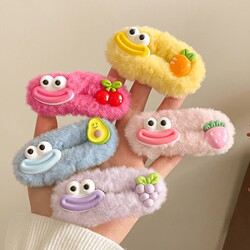 Cute and Quirky Big-Eyed Plush Hair Clip for Women, Side Bangs Clip, Hairpin, Autumn and Winter Fluffy Duckbill Clip Hair Accessory