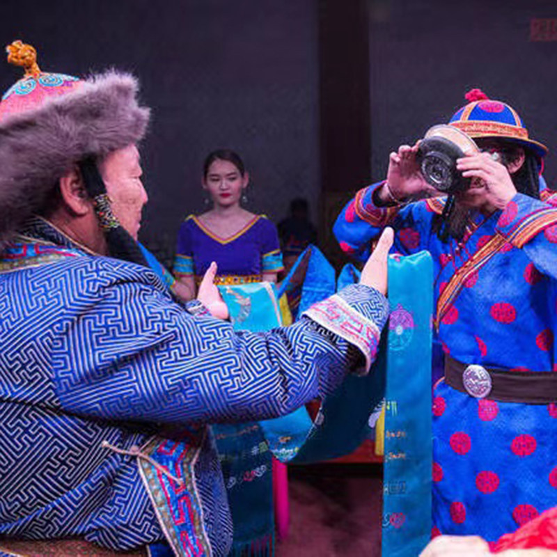 内蒙古呼市乌兰哈达火山+辉腾锡勒草原+黄花沟2天1晚精品小团