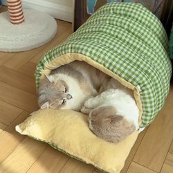 Cat Sleeping Bag, Cat Bed, Winter Warm, Fleece-Lined, Thickened, Enclosed, Secure, Wrap-Around, Removable and Washable Pet Bed