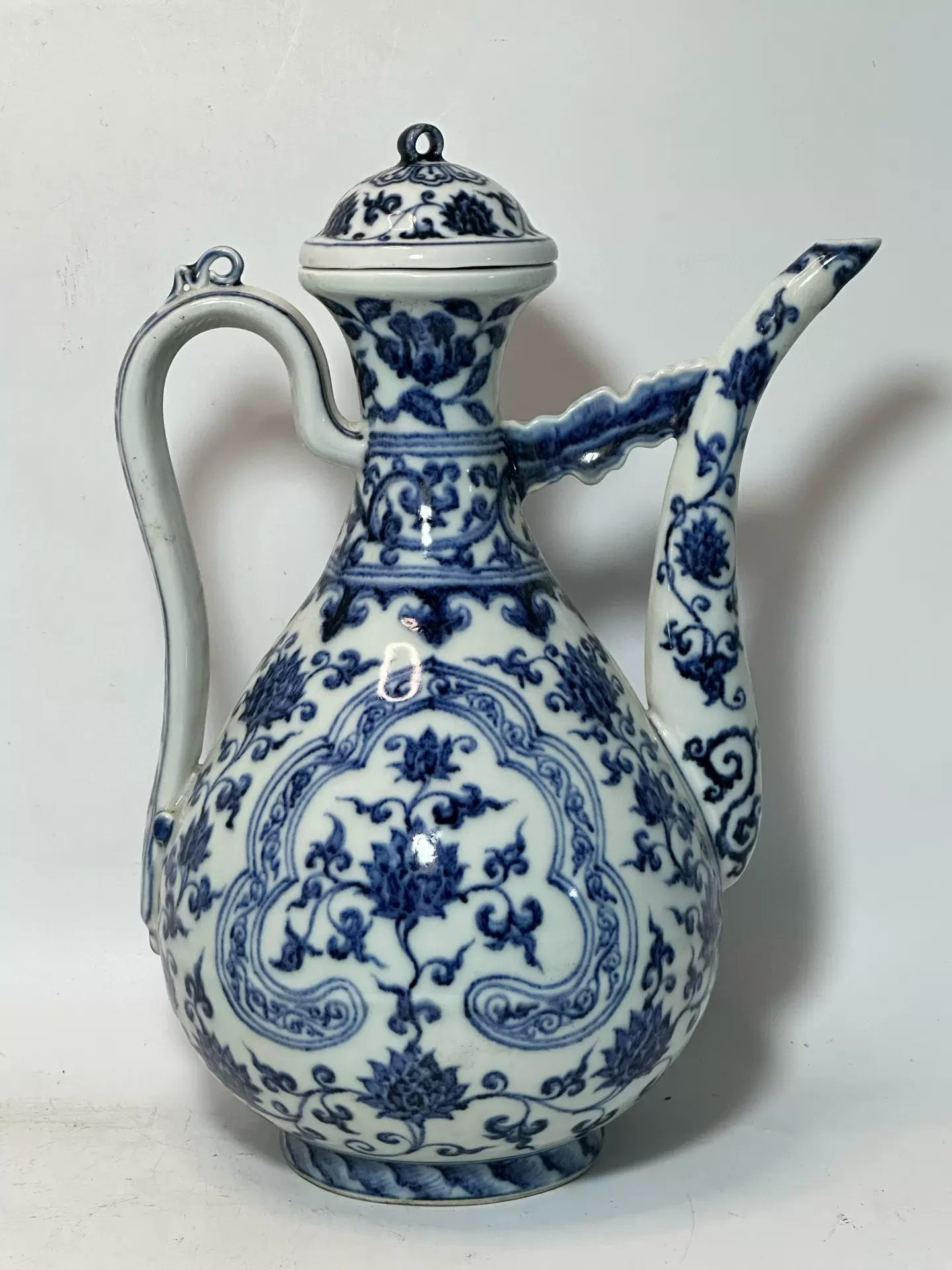 李朝鉄絵花瓶 李朝 分院手白磁鉄絵草花文瓶 – 燦禾 SANKA