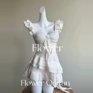 [Save Mermaid] Girl's Sensation Pure Desire Wind Show Skinny Cover Meat jumpsuit style Hot Spring Beach Resort Swimsuit