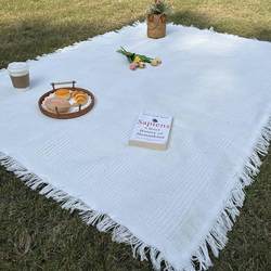 Picnic Mat for Outdoor Camping, Portable Outdoor Lawn Mat, Thickened ins Wind-Resistant French Fabric Table Mat for Music Festivals, Parks, and Beaches
