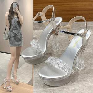 
2027 Spot Daily Low-cut Viscose Shoes Thick Heel Pointed Color Black and White Cross Strap Fashion Sandals High Heels Gifts