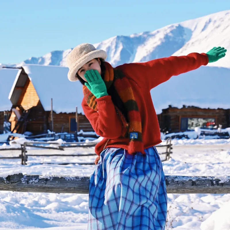 【头等舱+滑雪】新疆旅游8天7晚跟团游6人团阿勒泰喀纳斯禾木赛湖