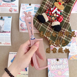 Sweet and Cute Deer-Shaped Hairbrush for Girls, Large Medium-Toothed Hairbrush for Home Use, Can Be Hung, Durable and Unbreakable, Korean Style Hairbrush