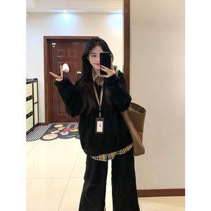
Black plaid spliced ​​V-neck sweatshirt for women in spring, autumn and winter 2025 new hot model fake two-piece design niche top