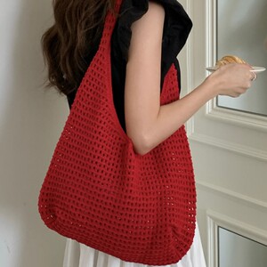 
Woven tote bag, hollow summer seaside vacation net bag, beach bag, portable large capacity commuter knitted shoulder bag