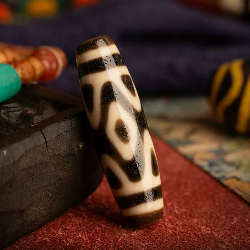 上肯秘蔵紅天珠‼️西蔵老礦紅玉髄蓮華宝瓶如意水蓮華天珠 超希少天珠‼️上肯秘蔵西蔵老礦紅玉髄虎牙宝瓶