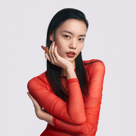 Gucci Silky Tender Golden Lion Air Cushion & Ruj Hediye Kutusu