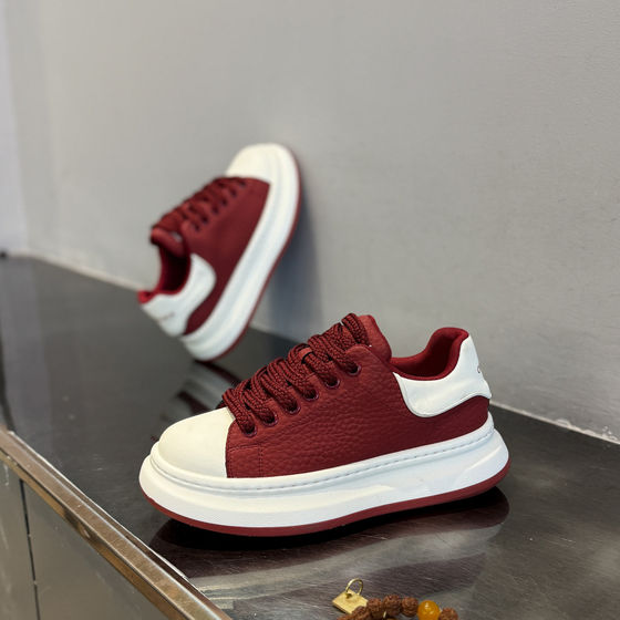 
Lace-up low-cut shoes, thick soles, popular men's shoes, fashionable casual style, versatile trendy shoes, 2026 spring new style