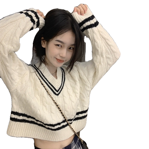College wind contrasting color V -neck tingling sweater female autumn and winter loose laziness soft glutinous sweater high -level short top