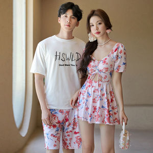 
Couple Swimsuit 2026 New Couple Style Women's One-piece Conservative Men's Beach Pants Seaside Vacation Hot Spring Swimwear
