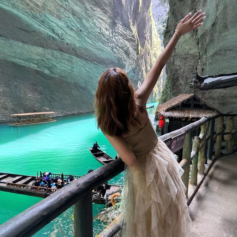 纯玩恩施2日游屏山大峡谷纯玩旅游梭布垭宣恩地心谷腾龙洞二跟团