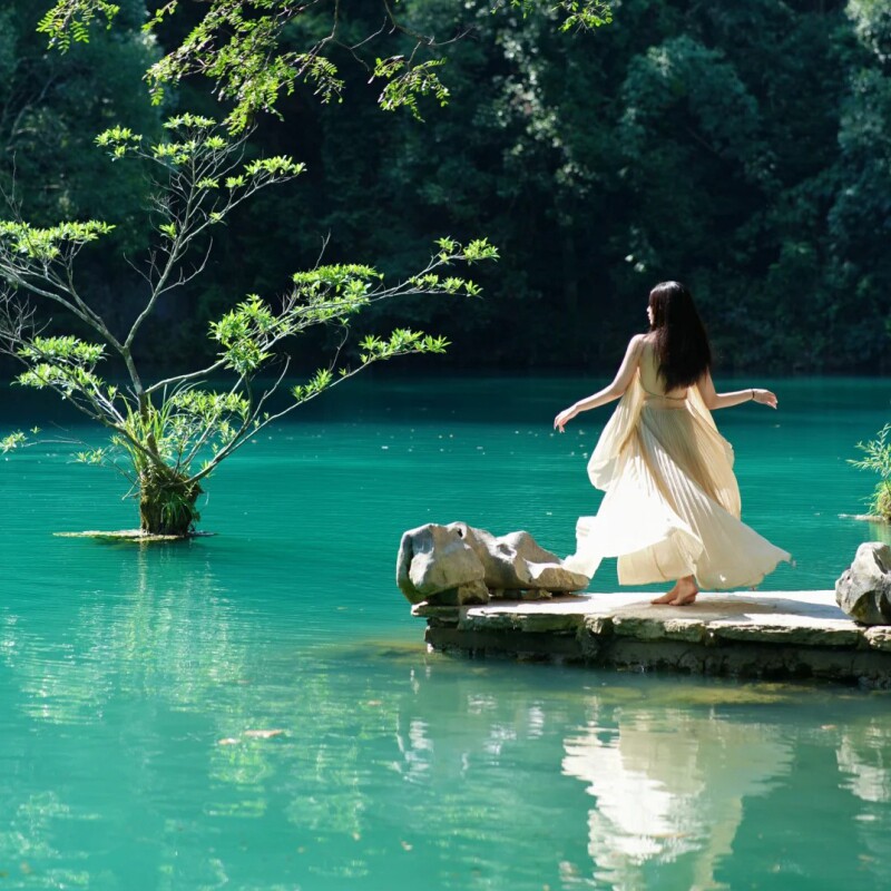 贵州旅游荔波小七孔一日游贵阳出发跟团贵阳1日游2-6人团纯玩跟团