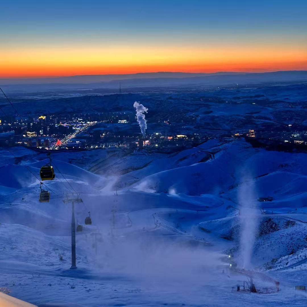 北疆8日环线|童话双湖+大七座专车 享赛湖日出/沙漠派对/禾木篝