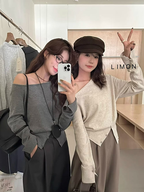 Hang Neck Long Sleeves Over Western Style Slim Onesie