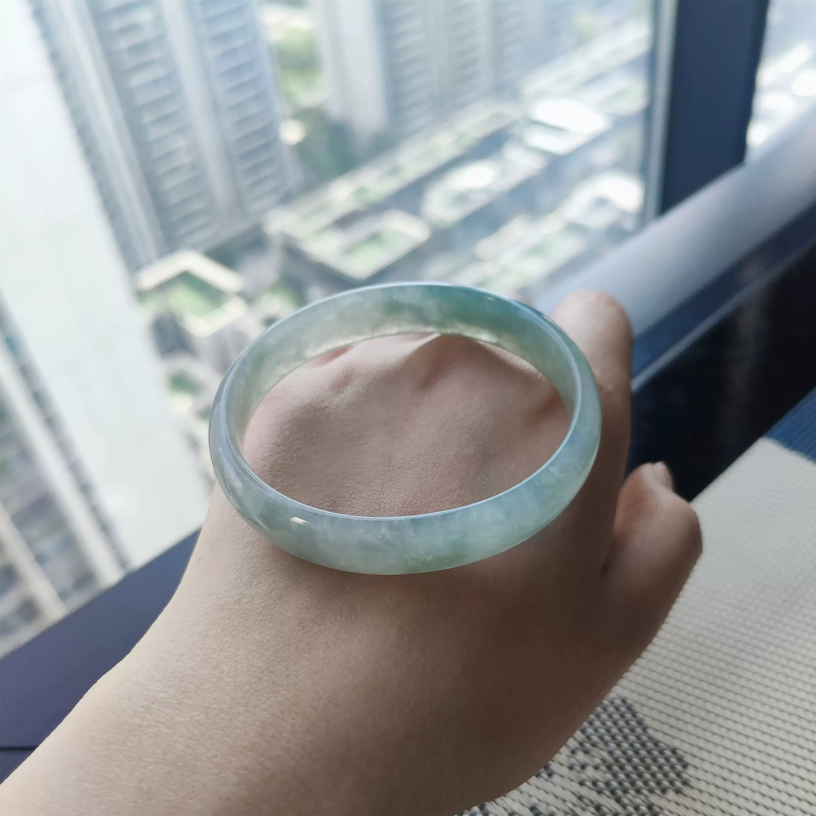 飘花翡翠バングル