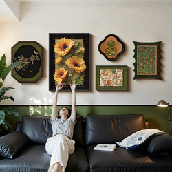 French Mid-Century Style Sofa Background Wall Hanging Painting, Retro Living Room Decorative Painting, Green Sunflower Combination Bedside Mural