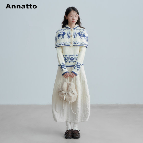 
ANNATTO original design autumn and winter off-white fawn Fair Isle cape round neck sweater skirt suit for women